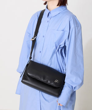 パデットロゴモチーフボディバッグ/BA-248