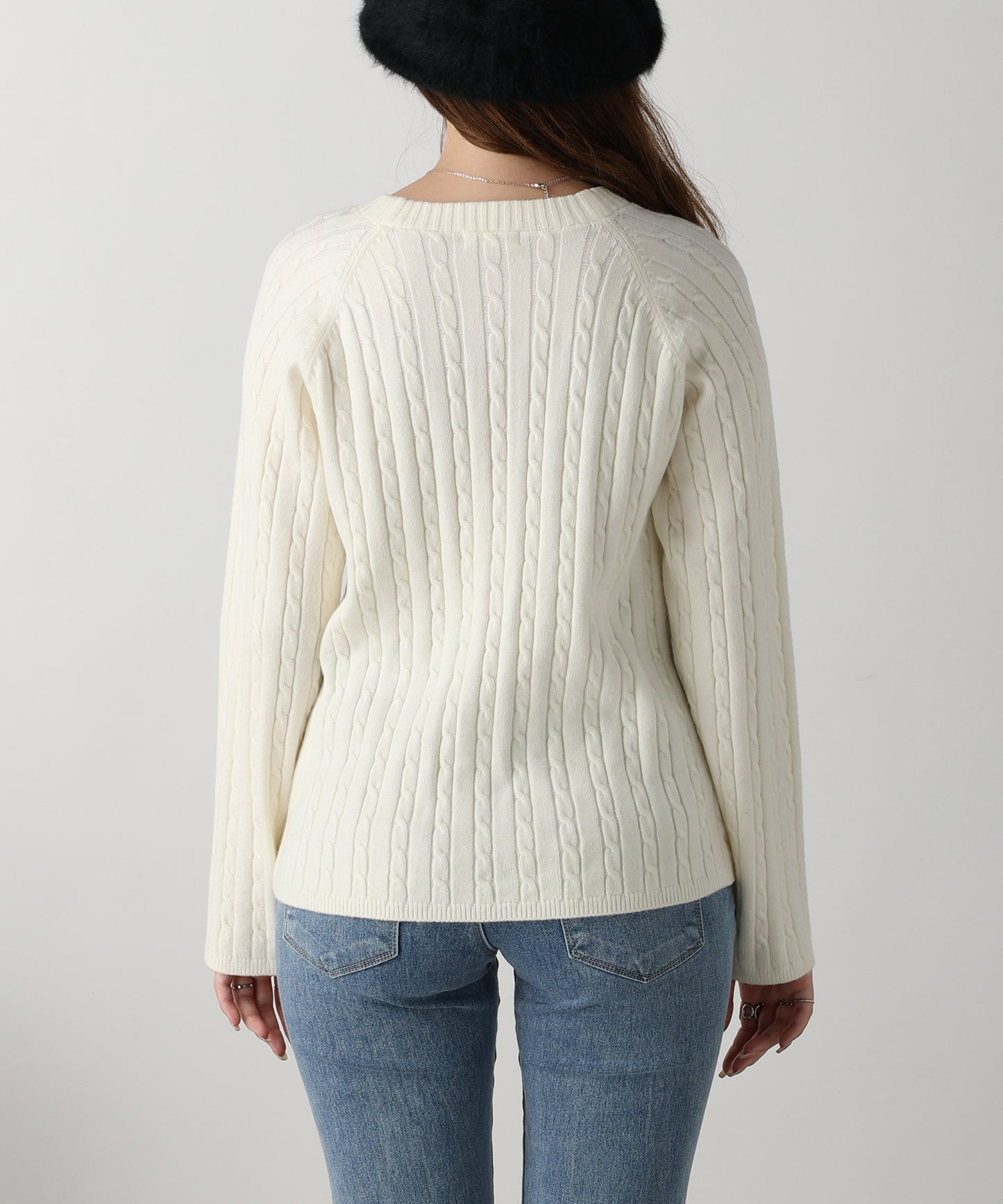 金ボタン付きケーブルラグランニット/AC3201