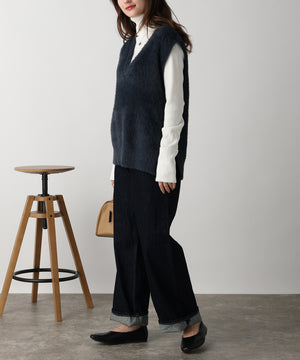 フェザーヤーンVネックベスト/AC3325