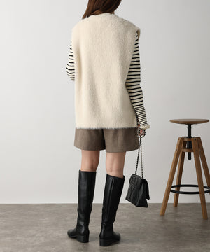 フェザーヤーンVネックベスト/AC3325