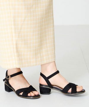 【WEB限定】クロスストラップメタリックラインサンダル/55201