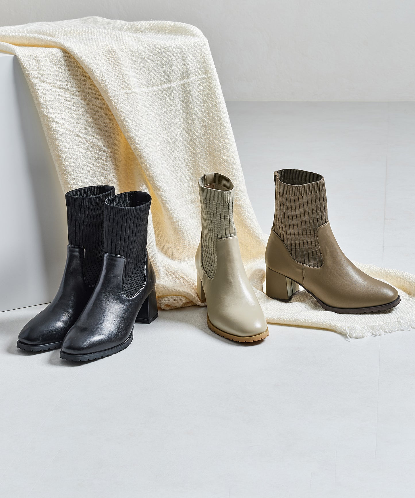 スクエアトゥニットヒールブーツ/31403