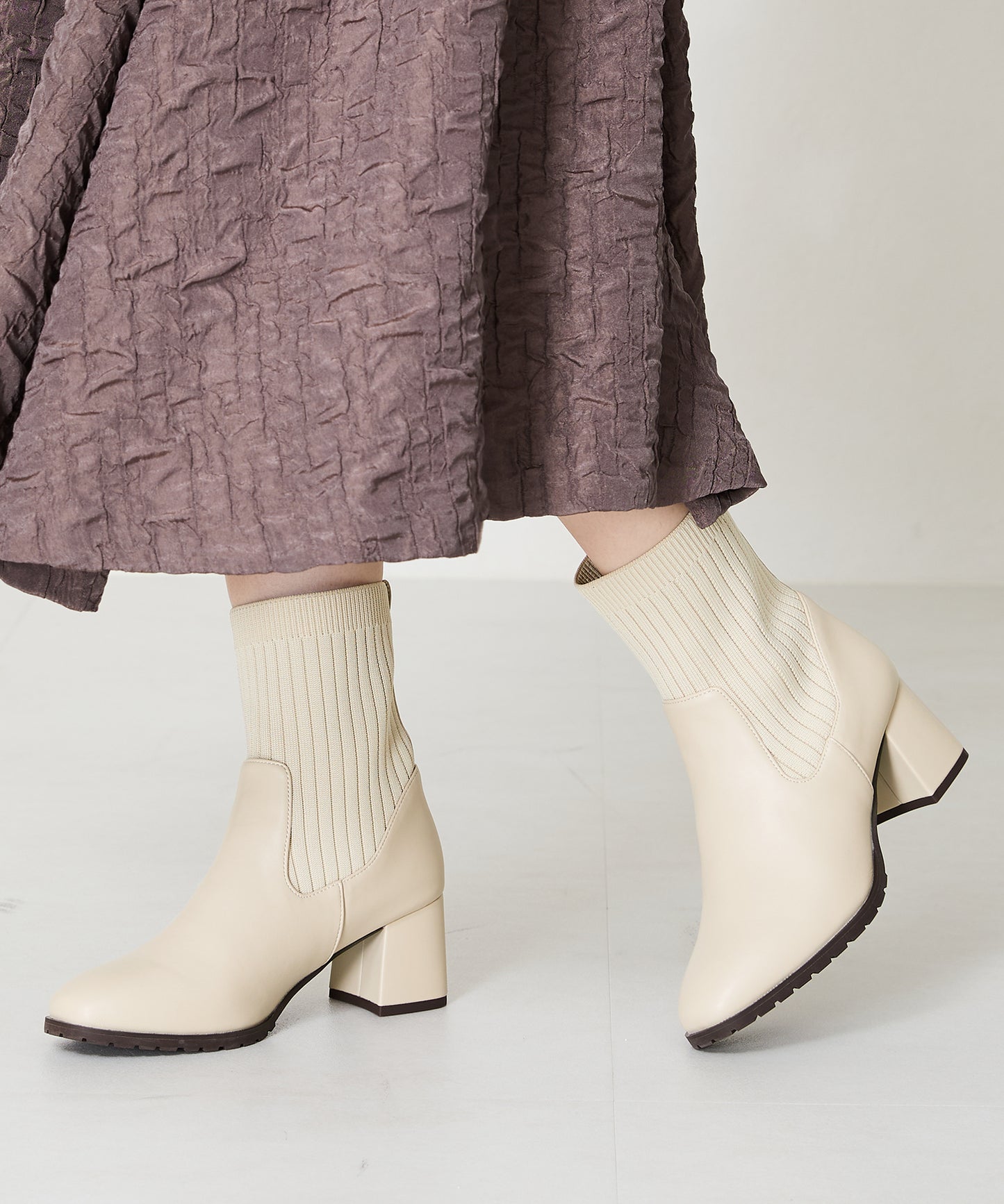 スクエアトゥニットヒールブーツ/31403