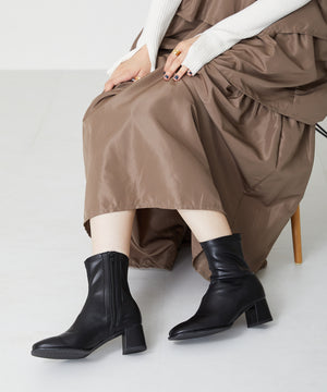 ラウンドトゥストレッチブーツ/31425