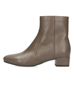 スクエアトゥプレーンショートブーツ/32401