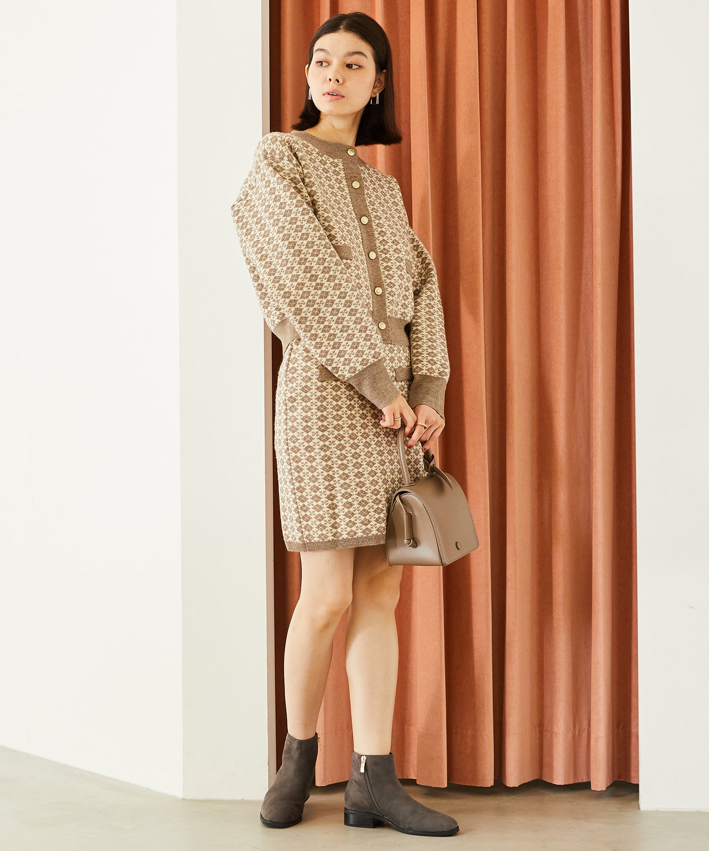 【WEB限定】ゴールドジップスクエアトゥブーツ/32408