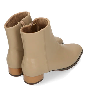 スクエアトゥラウンドヒールブーツ/32409