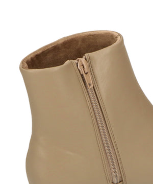 スクエアトゥラウンドヒールブーツ/32409