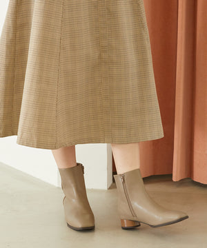 スクエアトゥラウンドヒールブーツ/32409