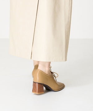 【WEB限定】ウッドヒール甲深パンプス/41307