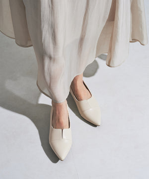 【WEB限定】メタリックラインフラットパンプス/45303