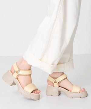 パデットストラップ厚底ヒールサンダル/51207