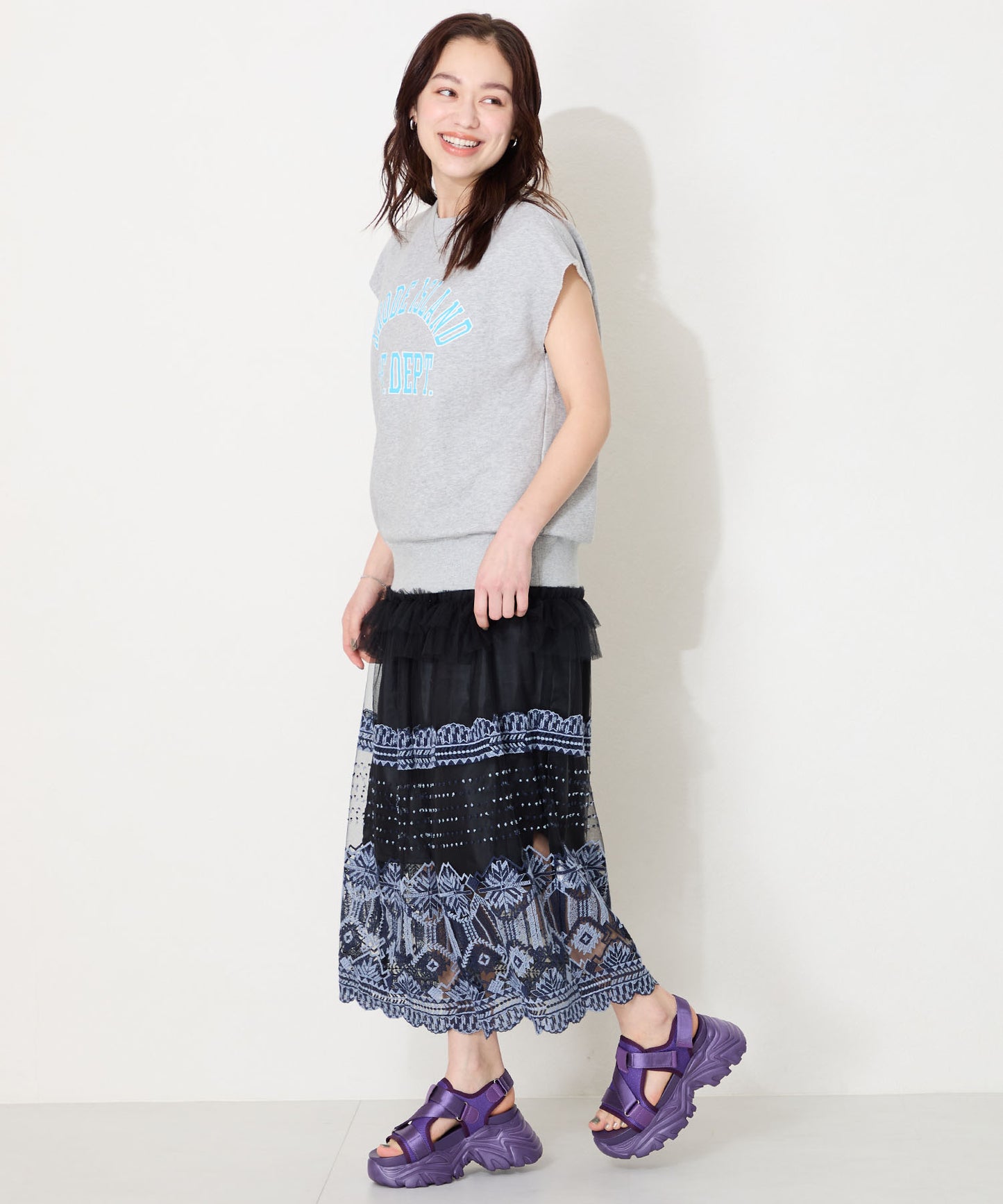 【WEB先行予約/5月下旬発売予定】ボリュームスニーカーソールサンダル/51224