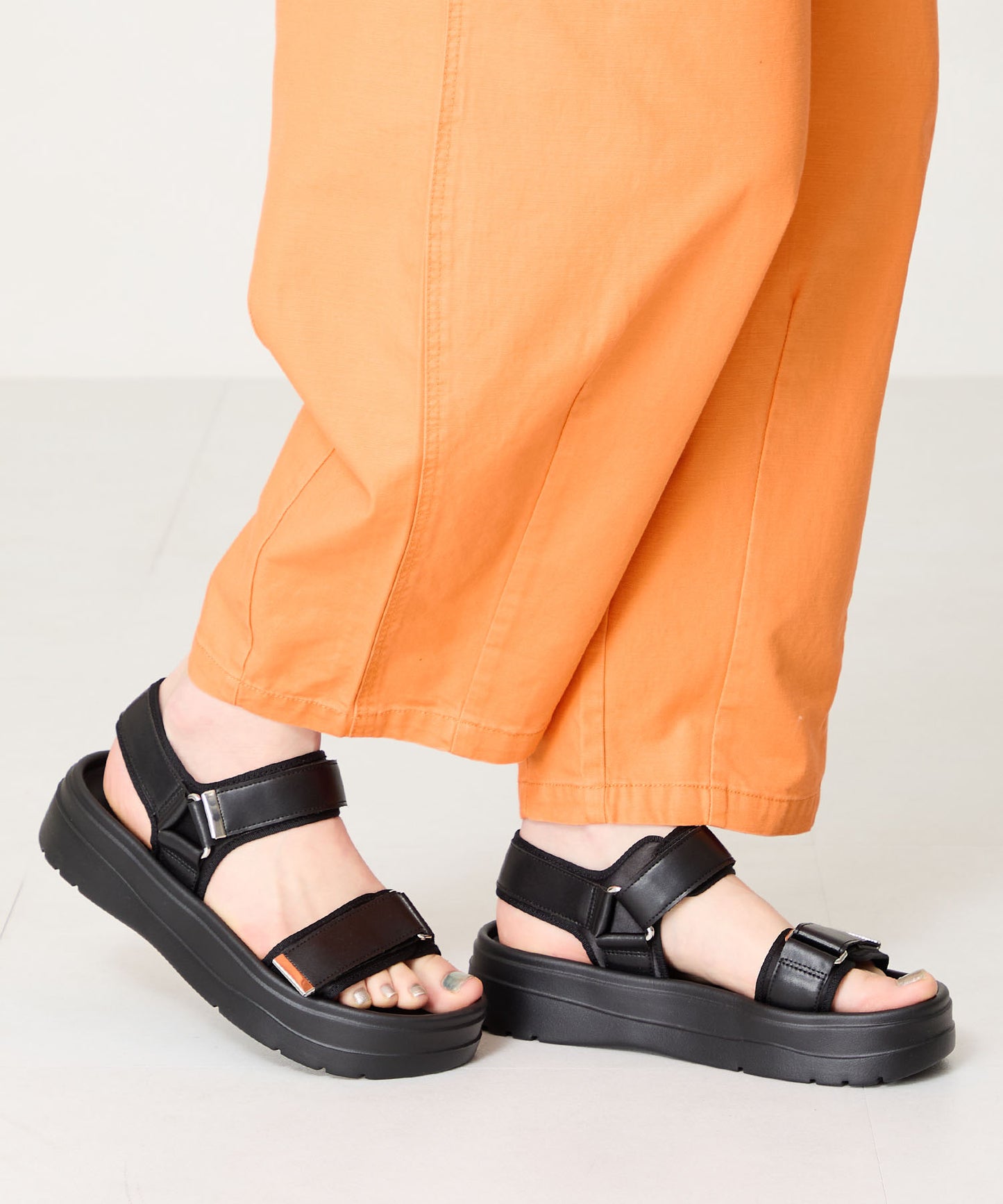 【Fit meサンダル】メタルパーツ厚底サンダル/51226