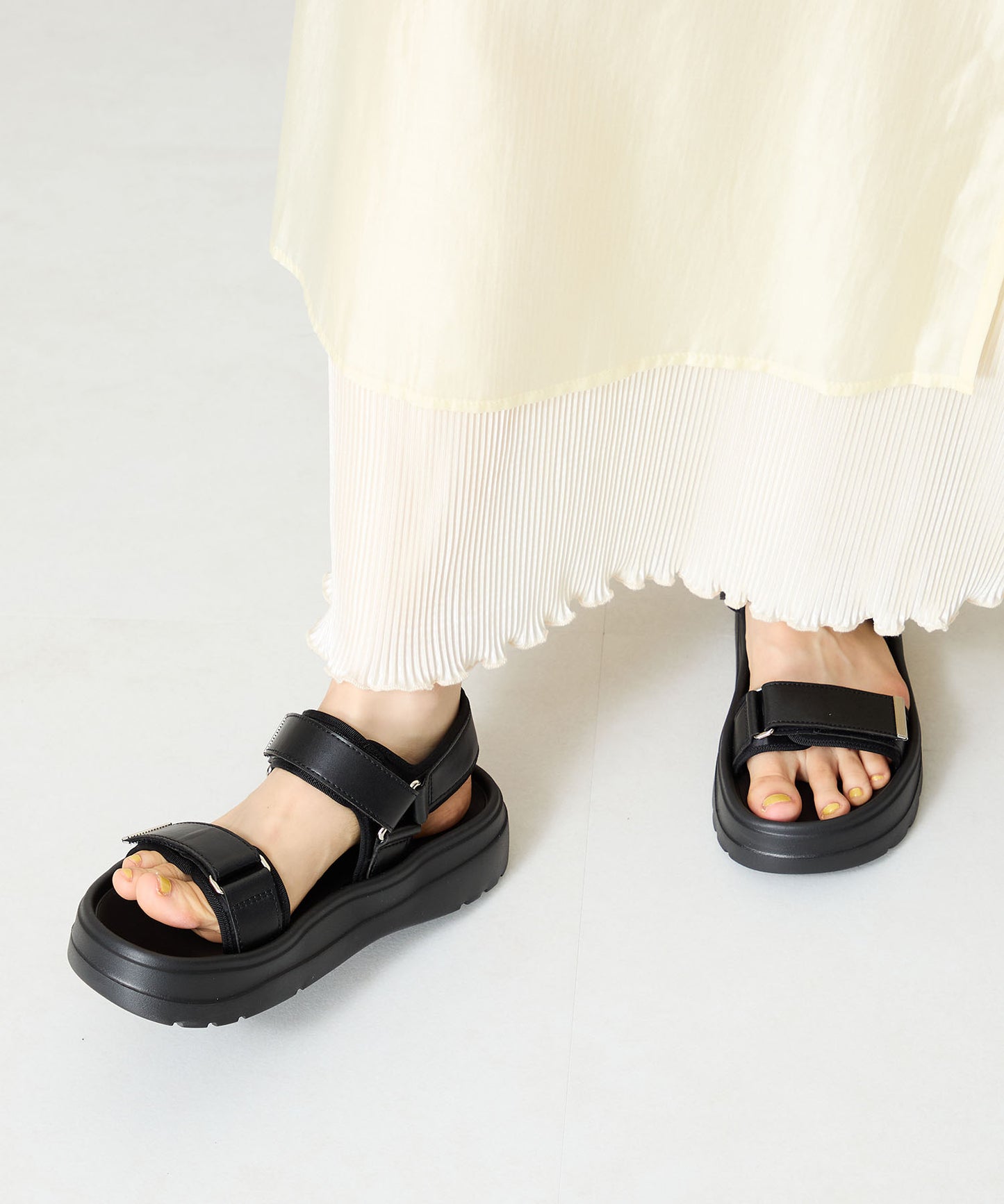 【Fit meサンダル】メタルパーツ厚底サンダル/51226