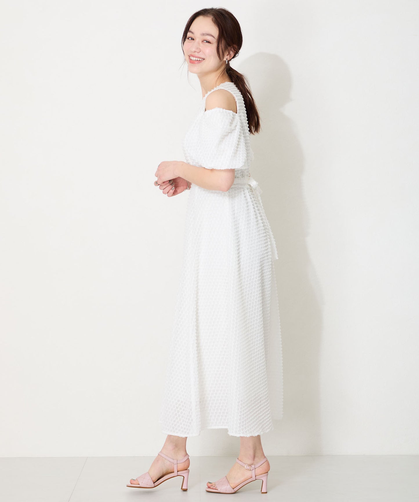 【WEB先行予約/6月上旬発売予定】キルティング×スタッズヒールサンダル/51229