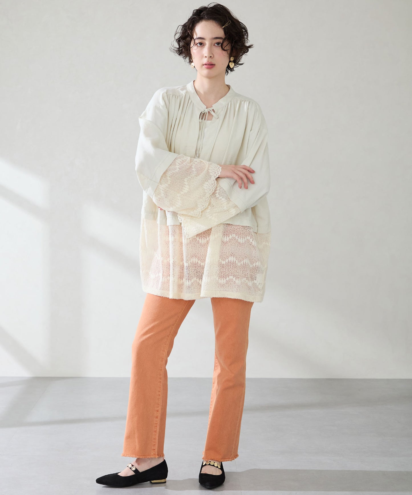 【WEB先行予約/9月上旬発売予定】コインモチーフストラップパンプス/51308