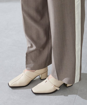 【カタログ掲載アイテム】スリットデザイン甲深パンプス/51317