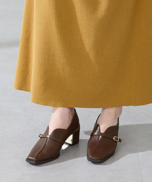 【カタログ掲載アイテム】スリットデザイン甲深パンプス/51317