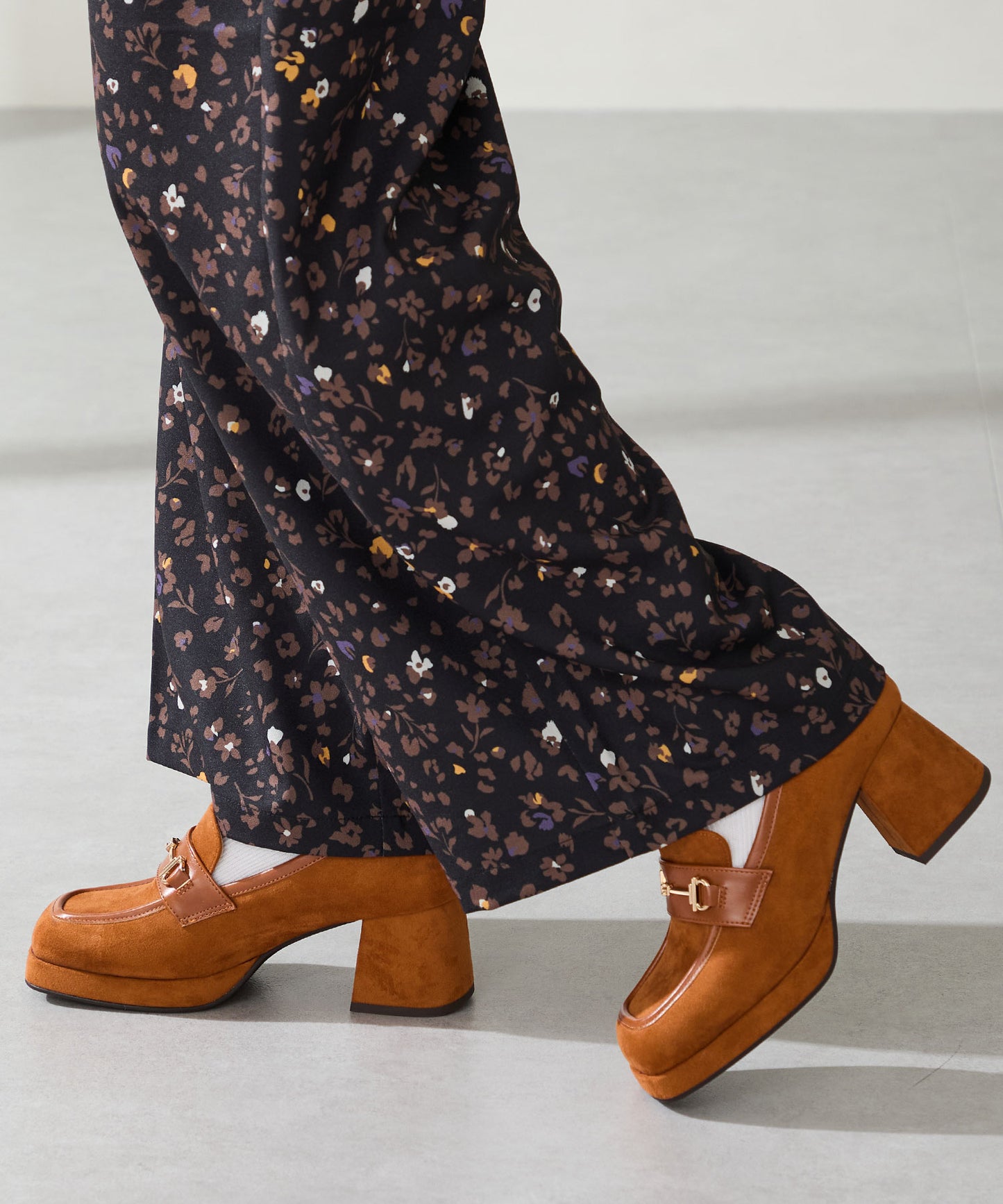 スクエアトゥビットヒールローファー/51324