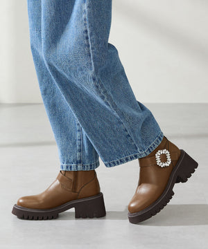 【カタログ掲載アイテム】ビジューバックル厚底ブーツ/51402