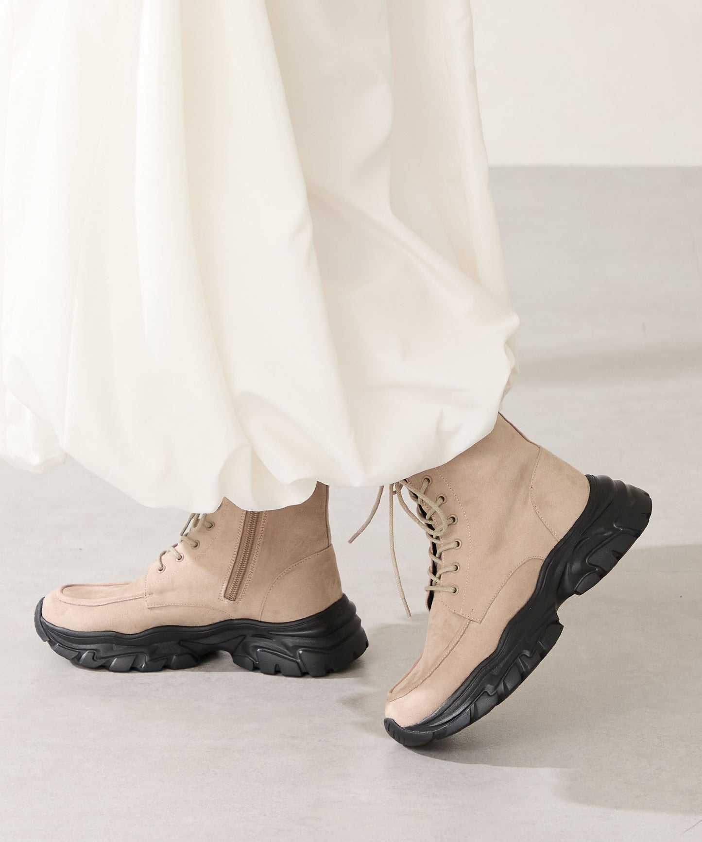 【WEB先行予約/10月下旬発売予定】スニーカーソール編み上げブーツ/51405