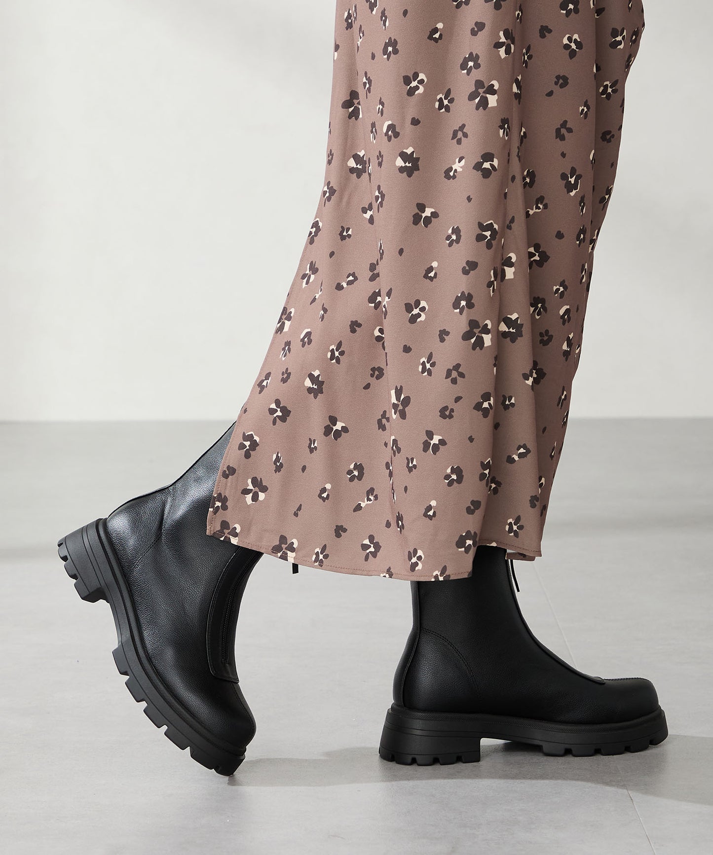 フロントジップショートブーツ/51413