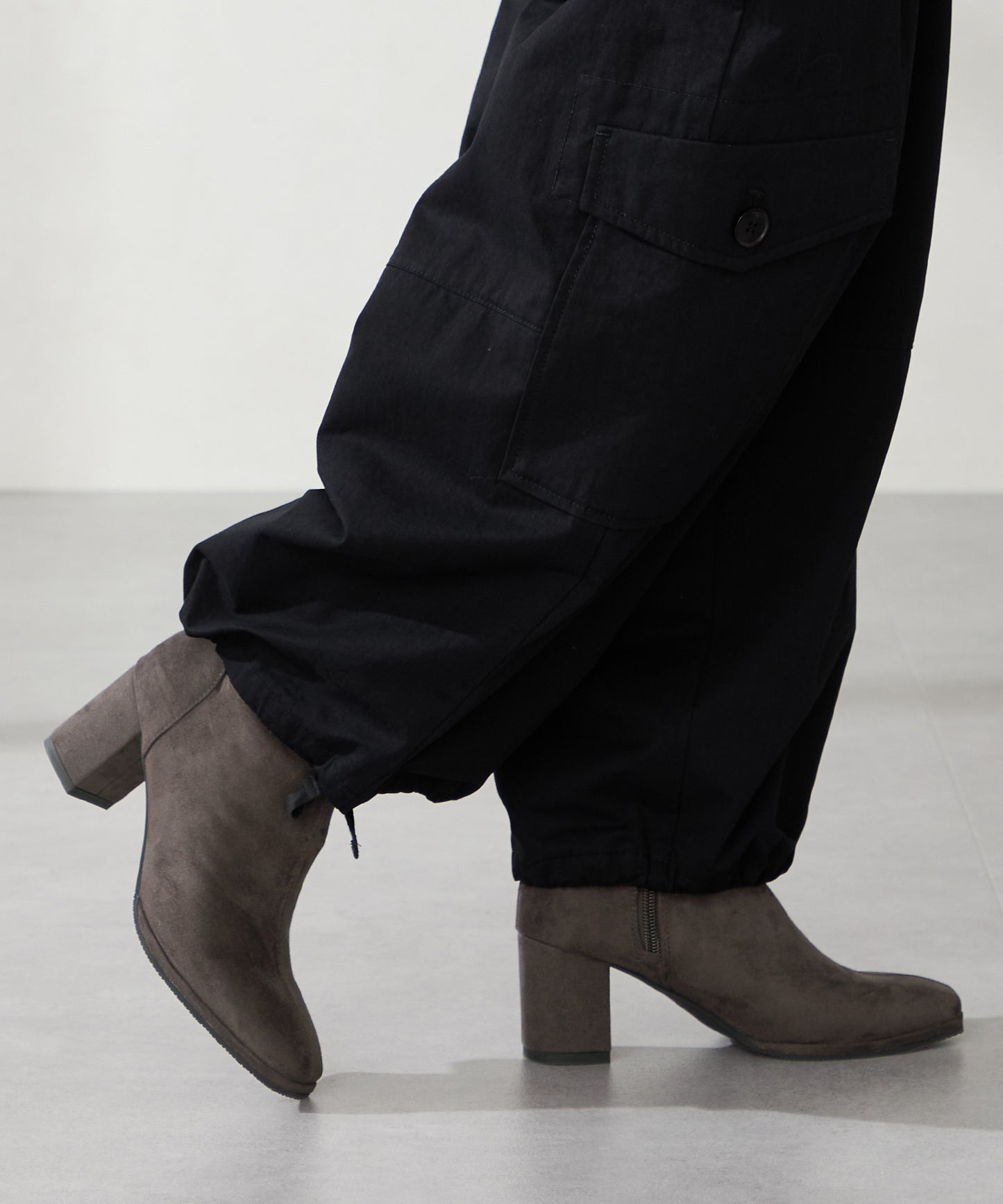 【WEB先行予約/11月上旬発売予定】スエードストレッチヒールブーツ/51420