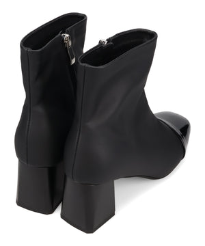 【WEB先行予約/1月上旬発売予定】つま先切替デザインショートブーツ/51427