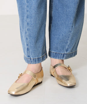 柔らかストラップフラットパンプス/52104