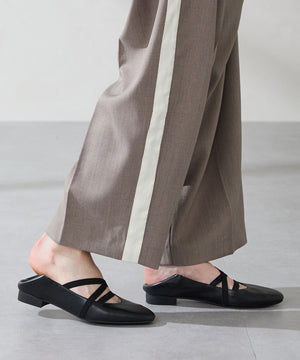 ゴムストラップフラットパンプス/52305