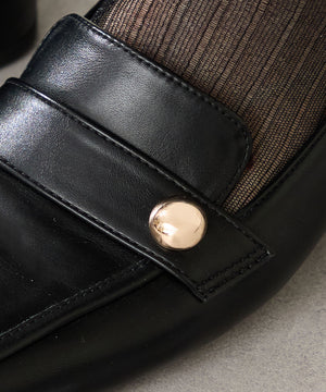 メタルパーツ付きローファー/52311