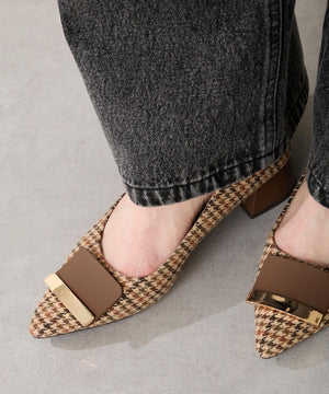 【カタログ掲載アイテム】スクエアバックルフレアヒールパンプス/52314