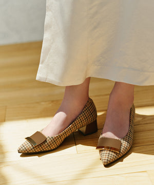 【カタログ掲載アイテム】スクエアバックルフレアヒールパンプス/52314