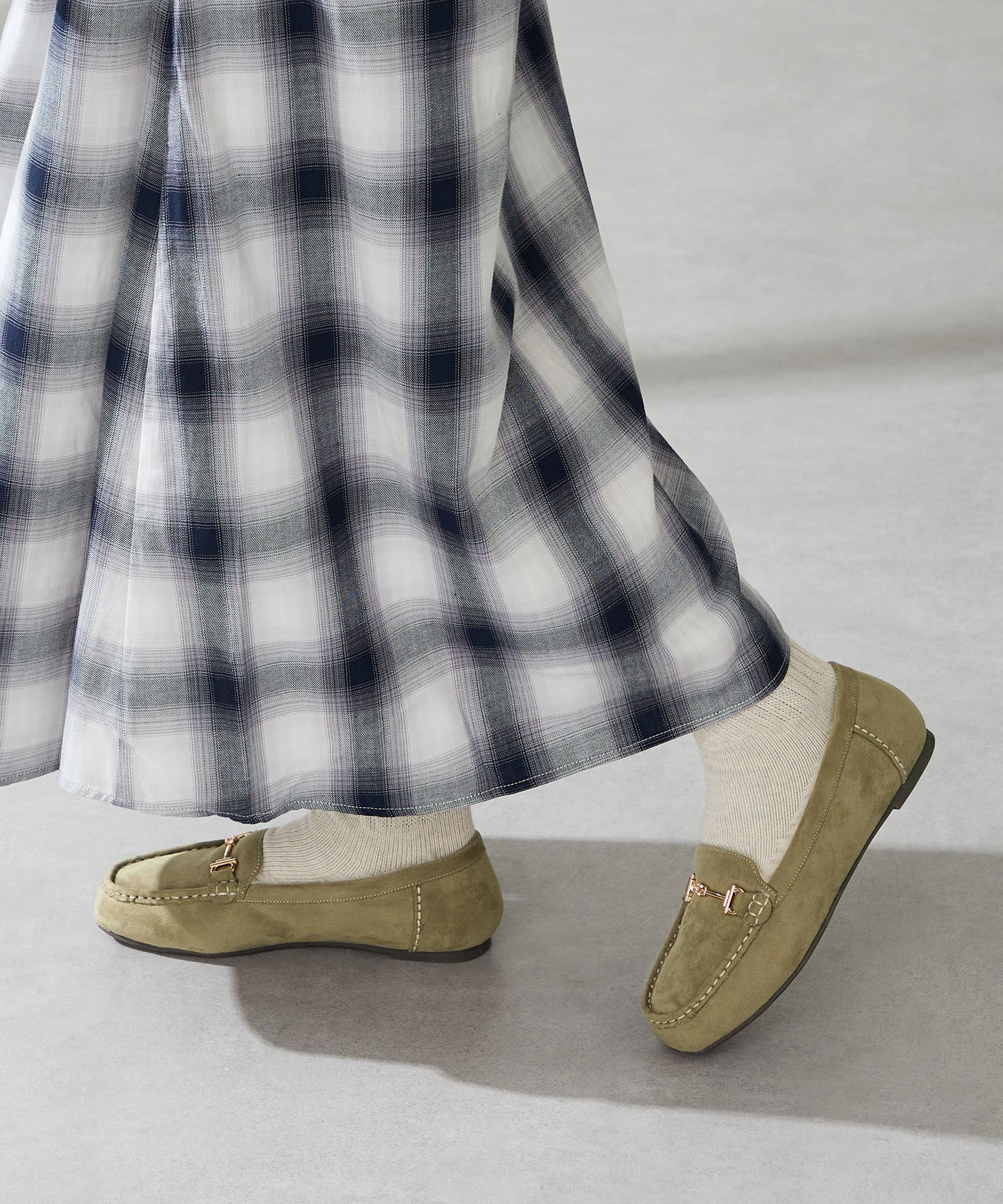 【WEB先行予約/11月上旬発売予定】ビットモチーフ付きファーモカシン/52318