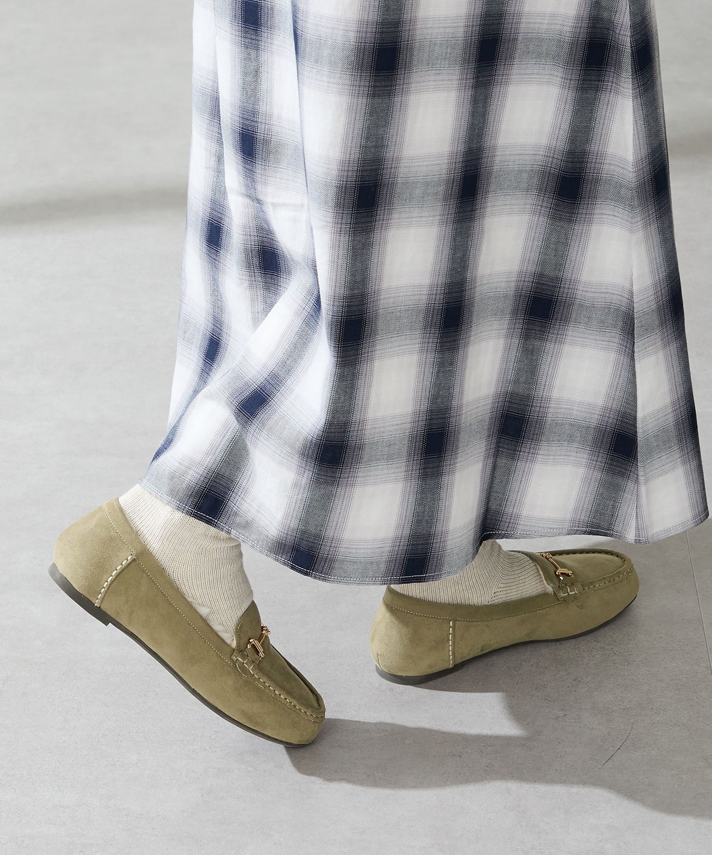 【WEB先行予約/11月上旬発売予定】ビットモチーフ付きファーモカシン/52318