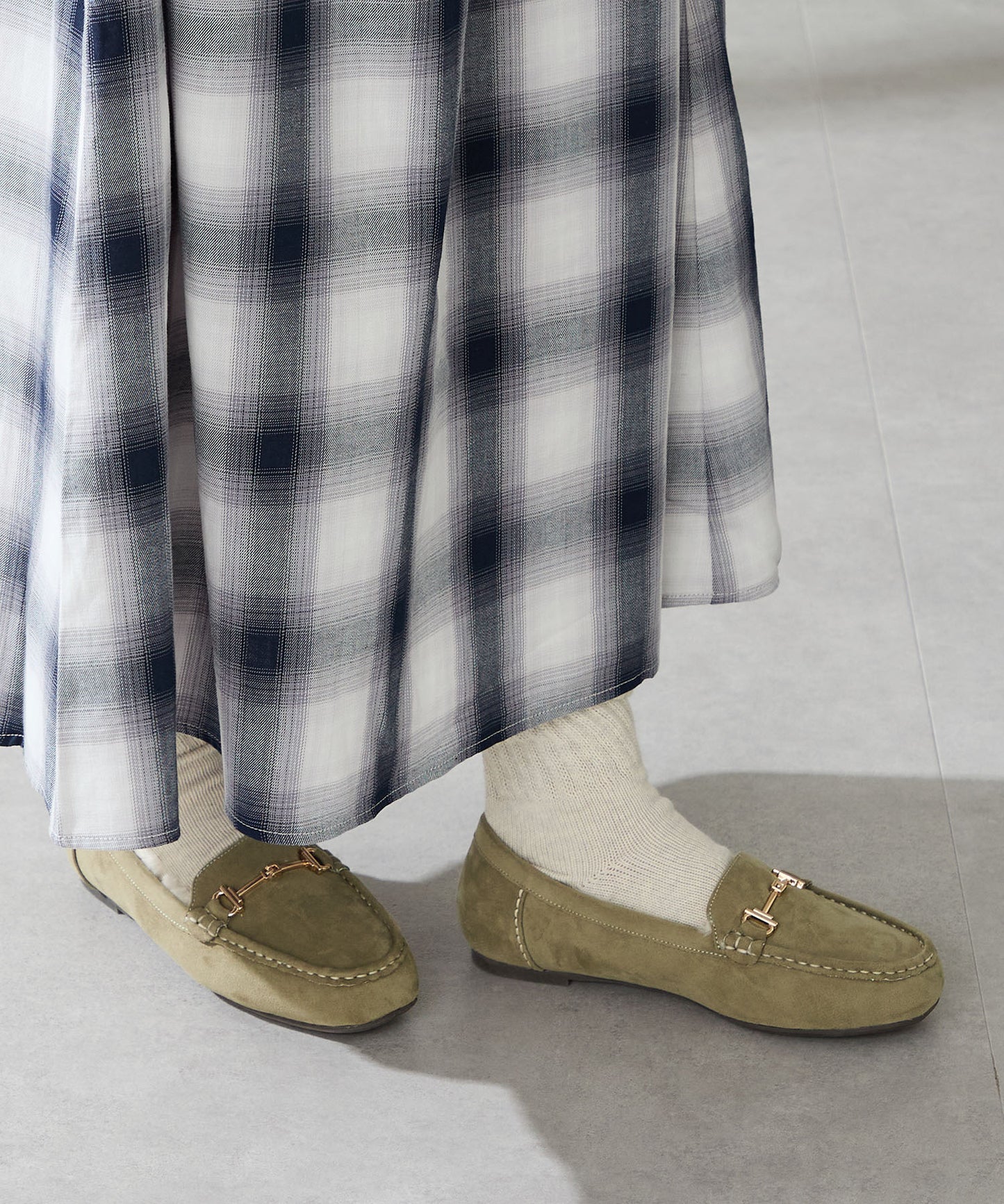 【WEB先行予約/11月上旬発売予定】ビットモチーフ付きファーモカシン/52318