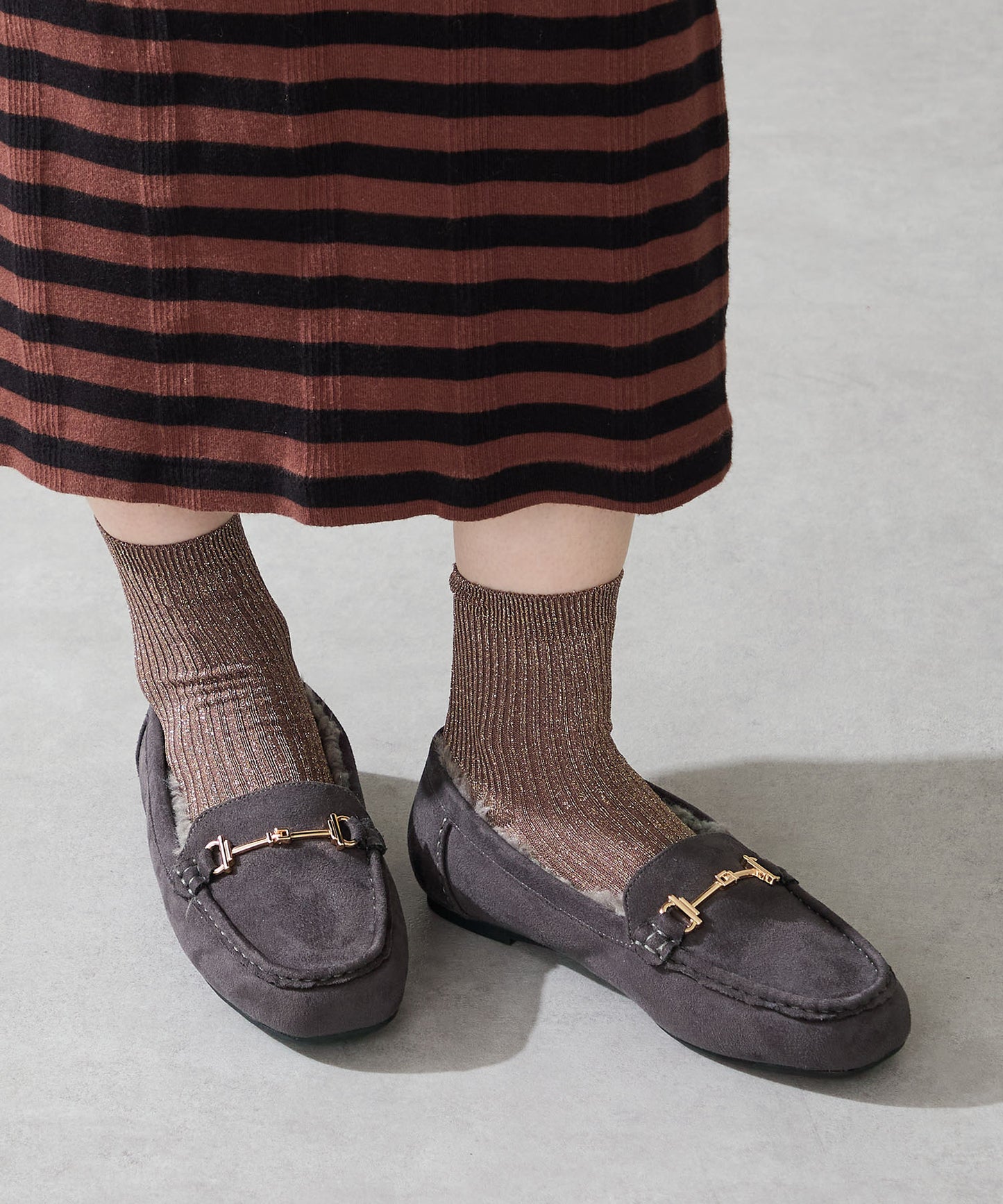 【WEB先行予約/11月上旬発売予定】ビットモチーフ付きファーモカシン/52318