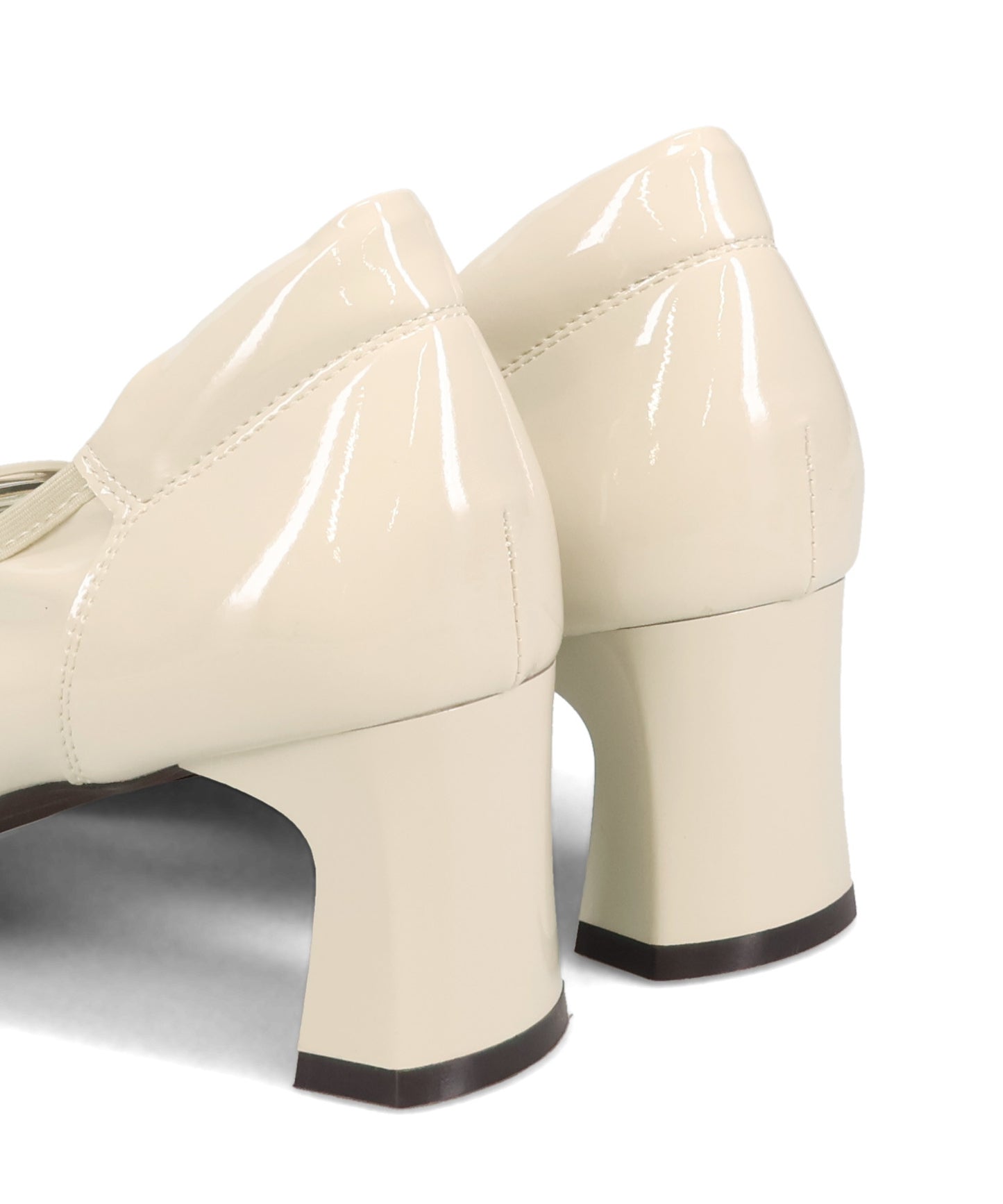 変形モチーフソフトエナメルパンプス/52319