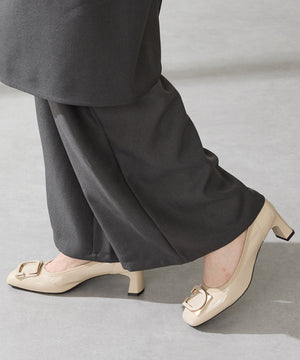 変形モチーフソフトエナメルパンプス/52319