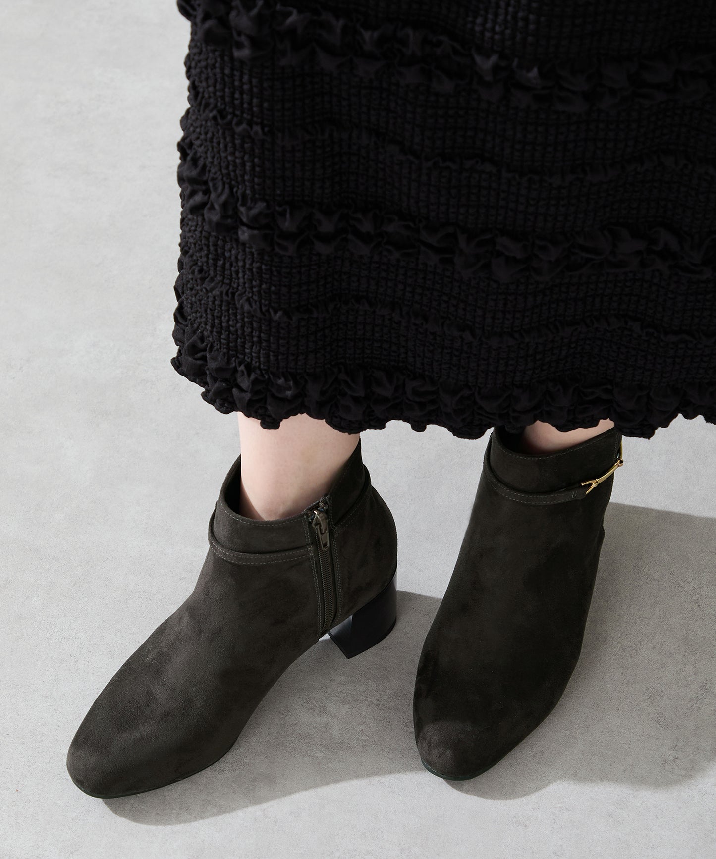 ビットモチーフショートブーツ/52403