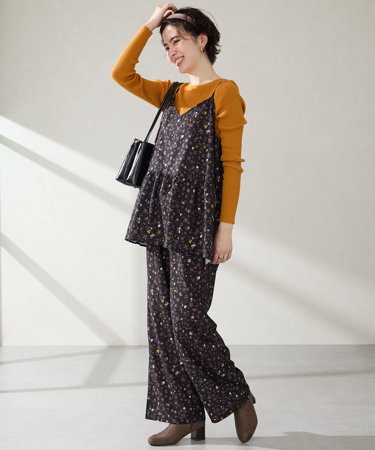 ビットモチーフショートブーツ/52403