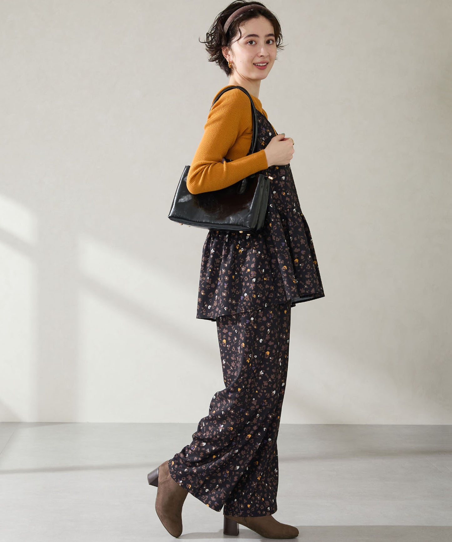 ビットモチーフショートブーツ/52403