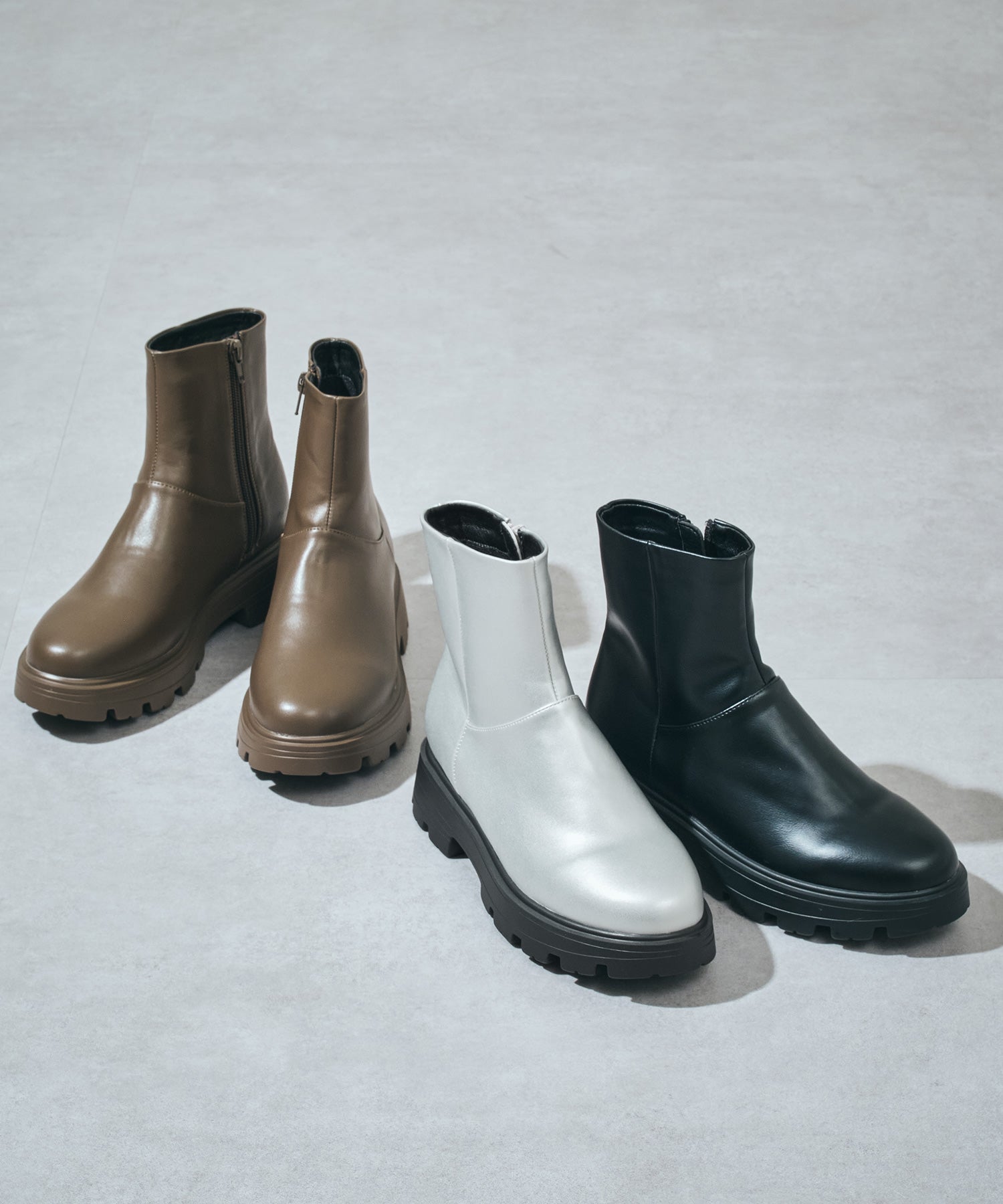 A 日本画　銀箔　ブーツ　パネル　靴 A 日本画 銀箔 ブーツ パネル 靴 2026年発売予定］VINCENT – THE BOOTS