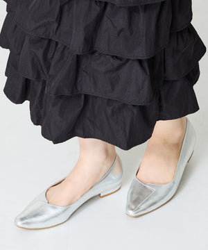 【WEB限定】アシンメトリーデザインフラットパンプス/55102