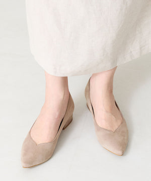 【WEB限定】スリットカットポインテッドトゥヒールパンプス/55105