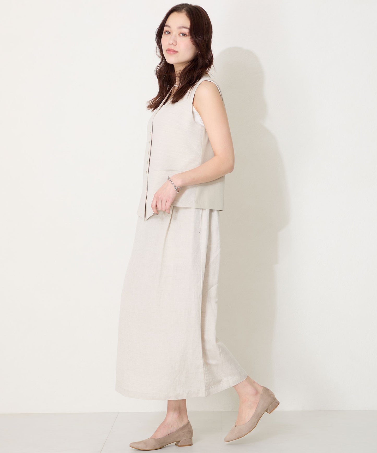 【WEB限定】スリットカットポインテッドトゥヒールパンプス/55105