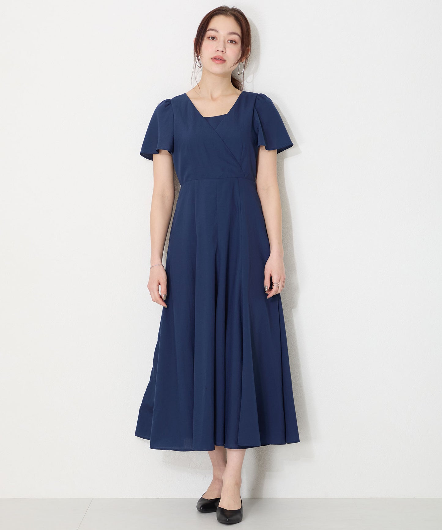 【WEB限定】スリットカットポインテッドトゥヒールパンプス/55105