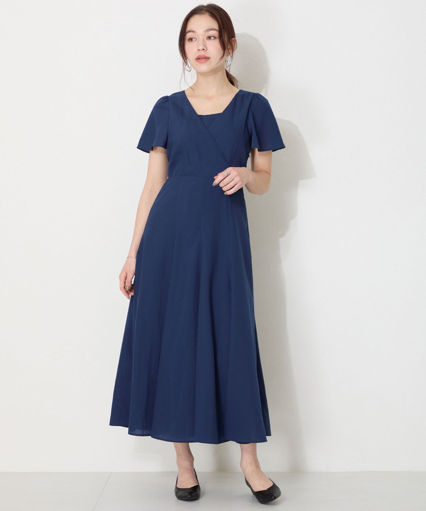 【WEB限定】スリットカットポインテッドトゥヒールパンプス/55105