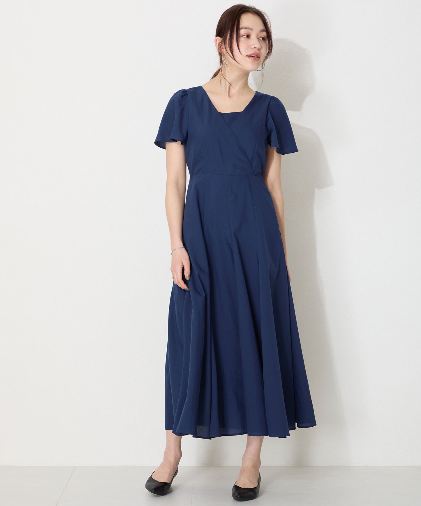 【WEB限定】スリットカットポインテッドトゥヒールパンプス/55105